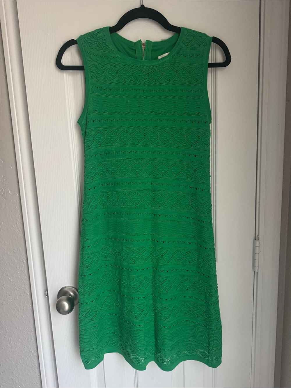 Eliza J Kelly Green Sleeveless Lace-Pattern Shift Dress
